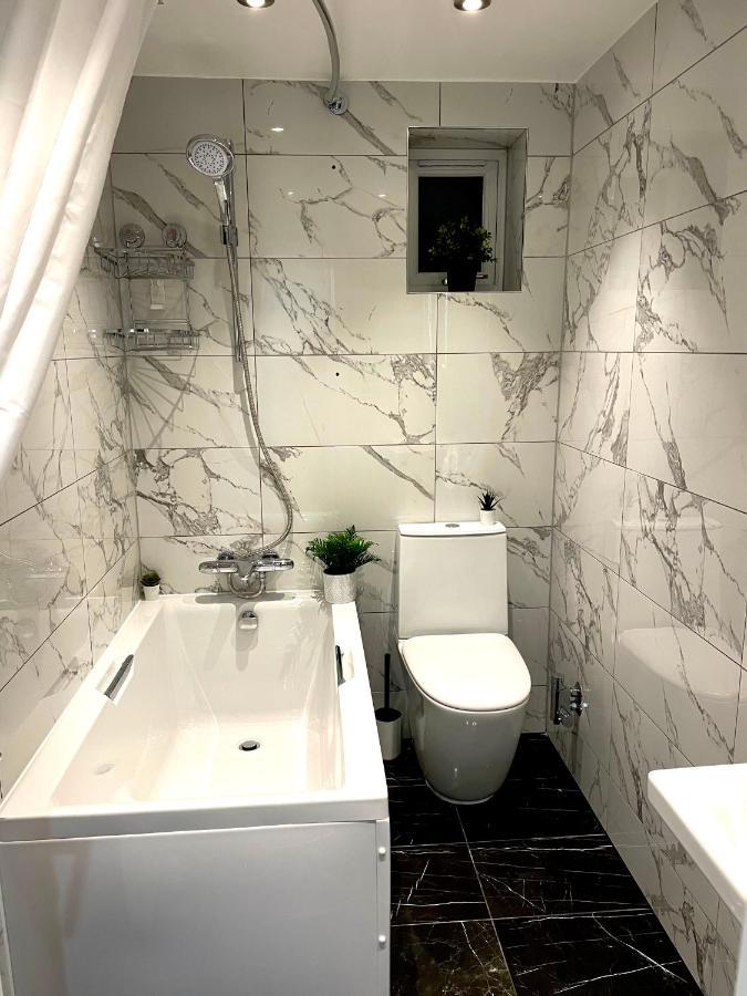Smart/ Modern One Bedroom Flat Purley Eksteriør bilde